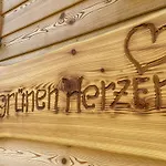 Im Gruenen Herzen シャレー ドナースバッハヴァルト